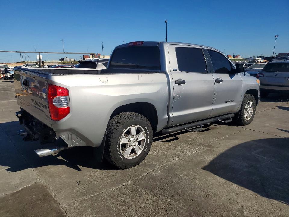2015 Toyota Tundra SR5