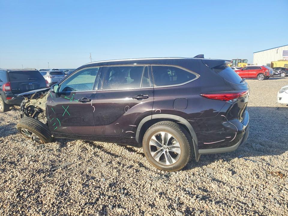 2021 Toyota Highlander xle