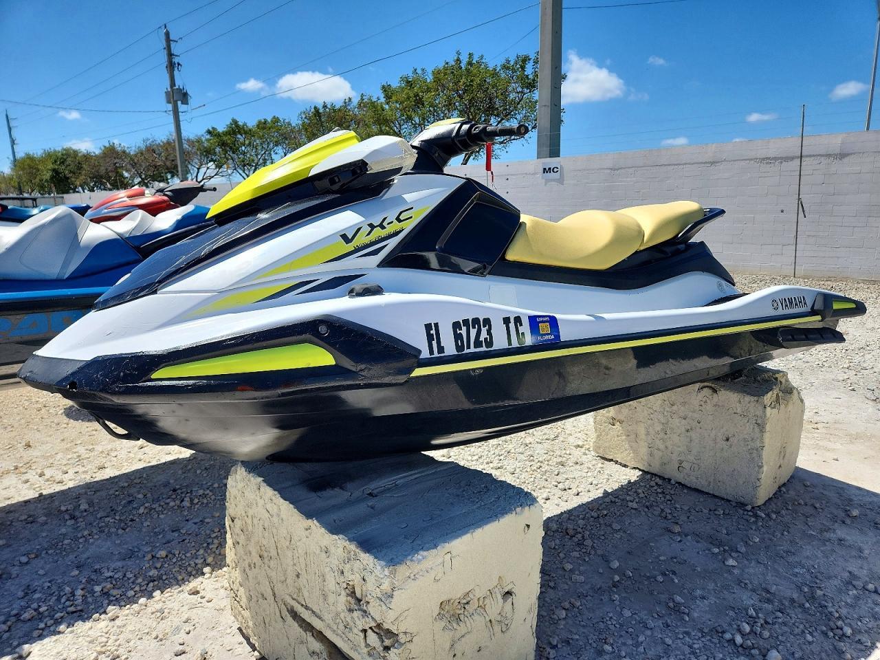 2022 YAM Jetski