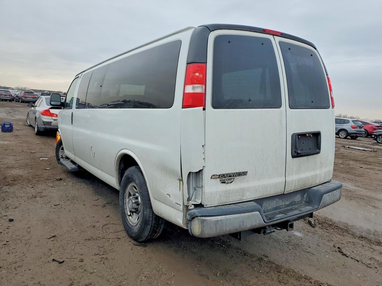 2020 Chevrolet Express G3500 LT