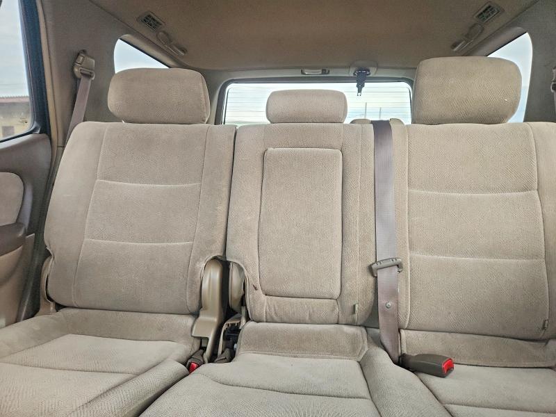 2004 Toyota Sequoia SR5