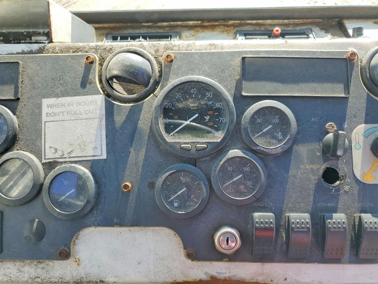 2011 Capacity Of Texas TJ5000 Yard Truck