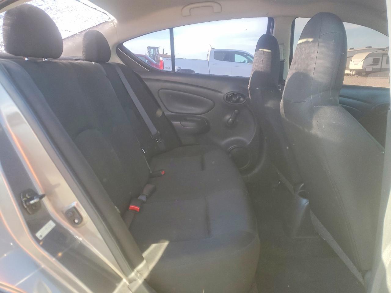 2017 Nissan Versa 1.6 s Plus