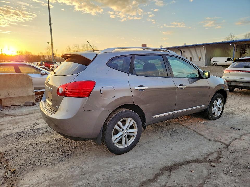 2015 Nissan Rogue Select s