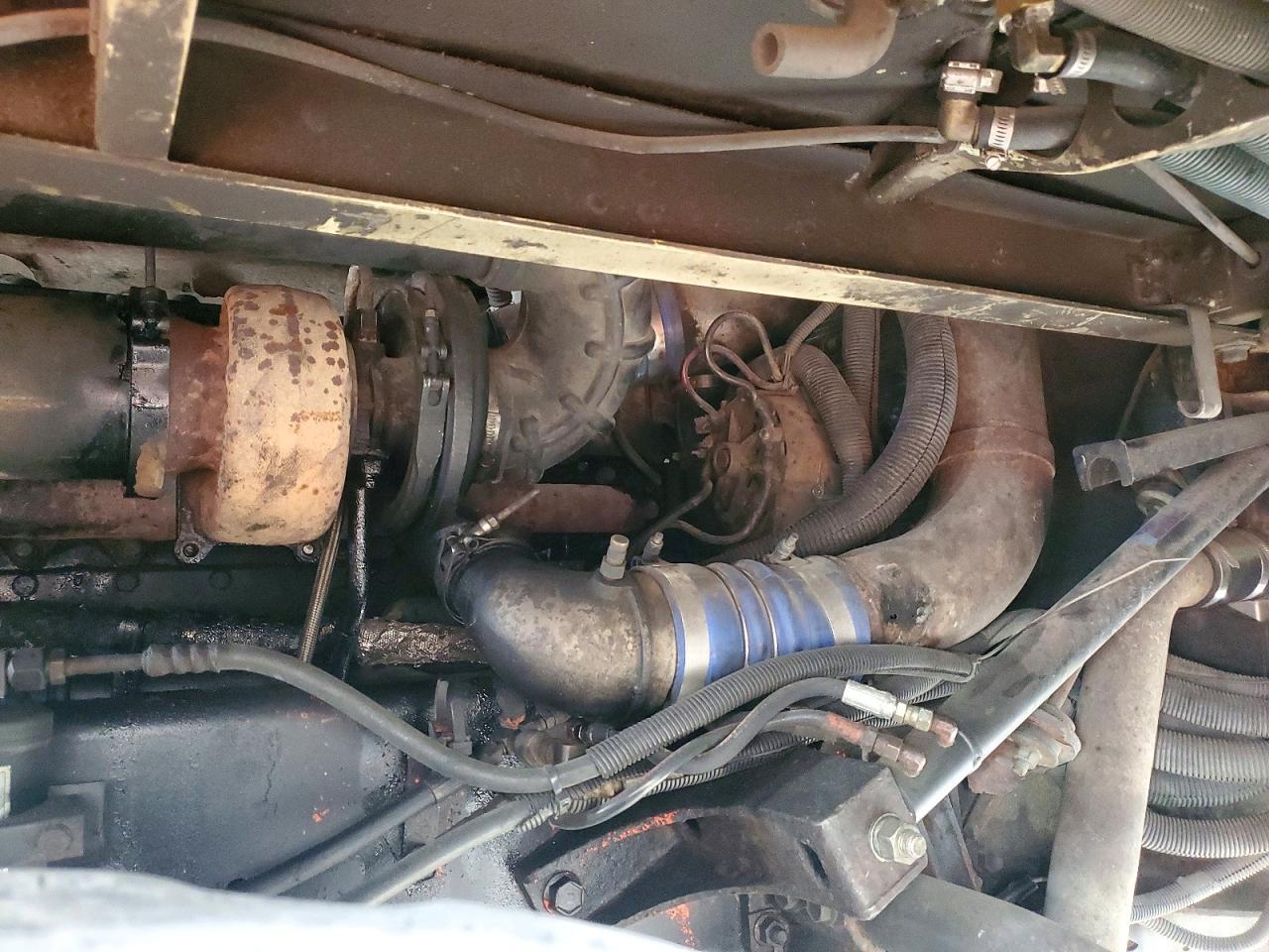 1997 International 9800 Semi Truck