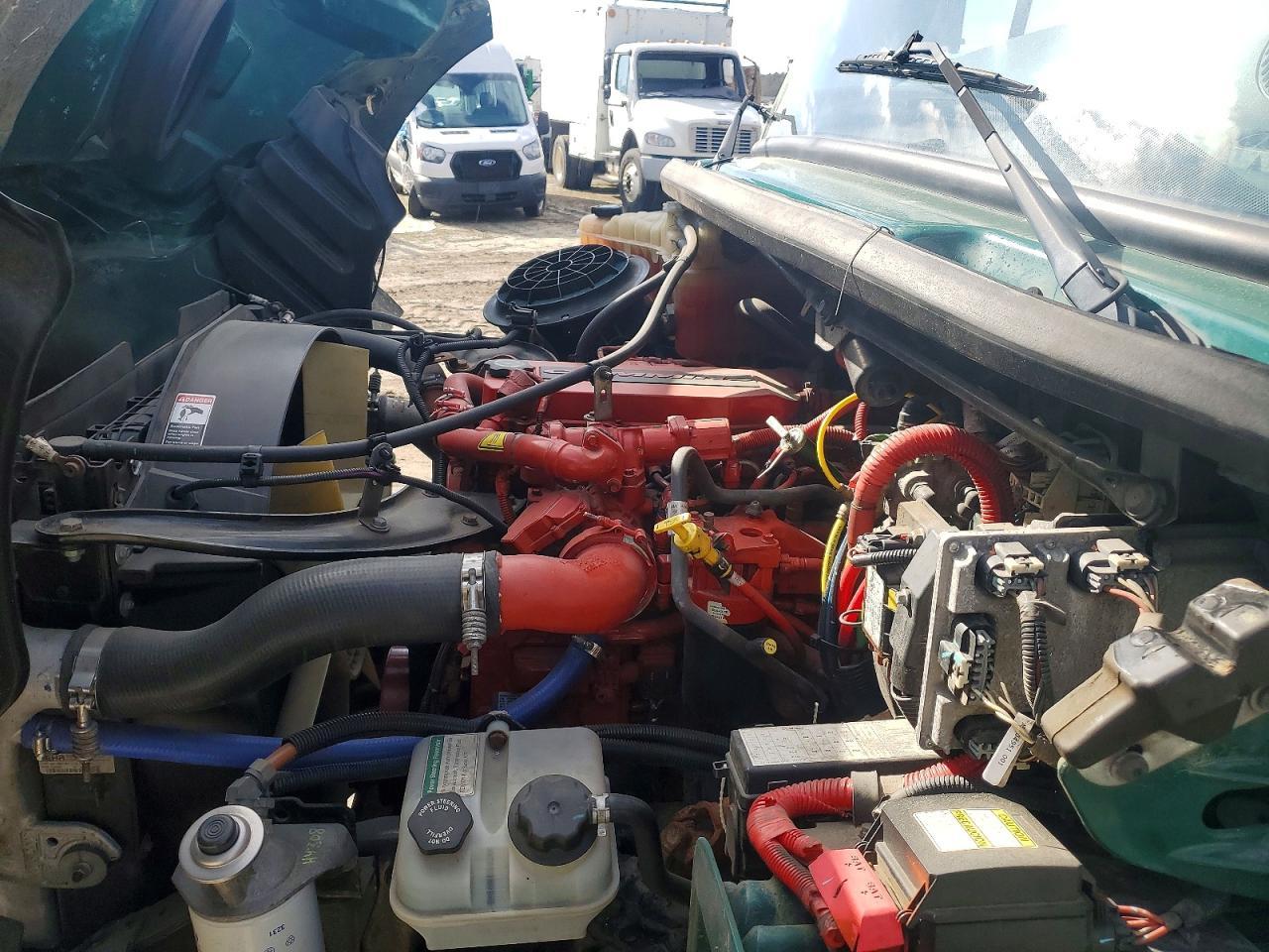 2017 Freightliner Business Class M2 BOX Truck