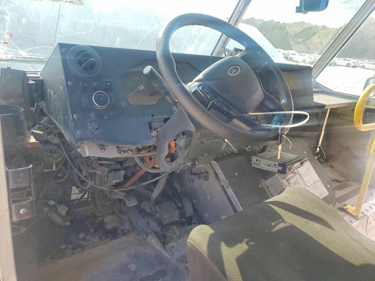 2020 Ford F59 Delivery Truck