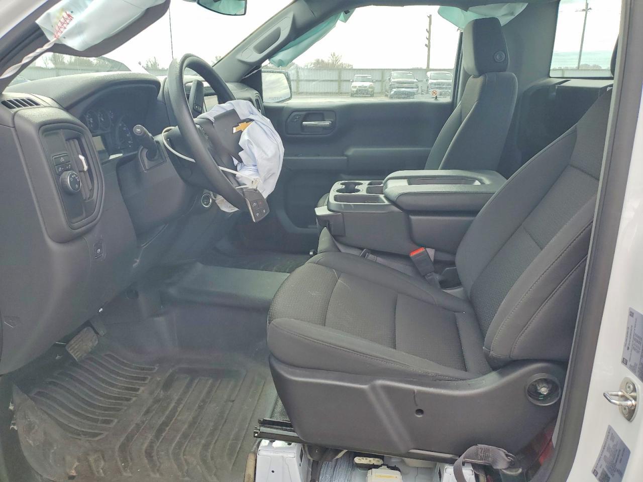 2024 Chevrolet Silverado C1500