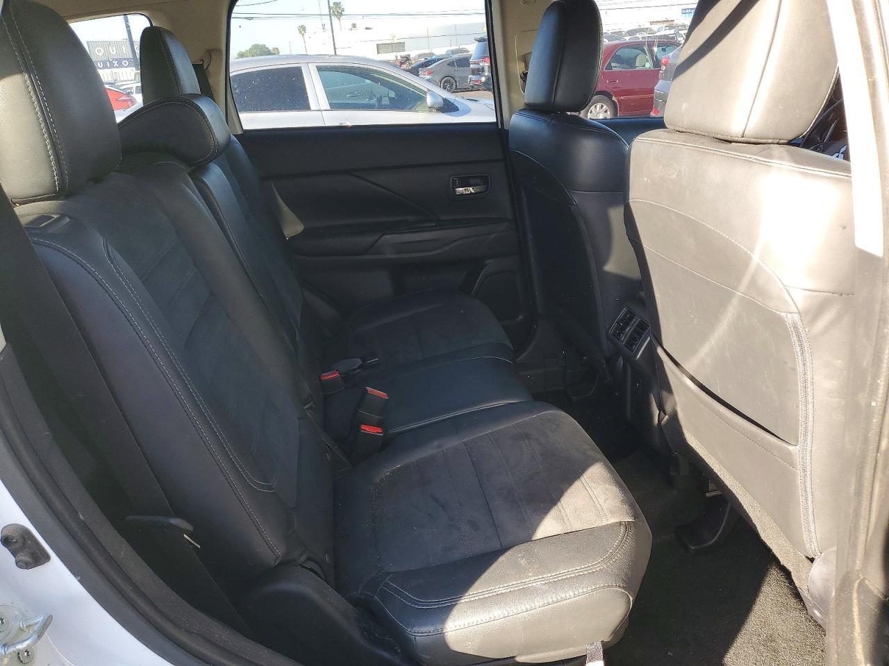 2019 Mitsubishi Outlander se