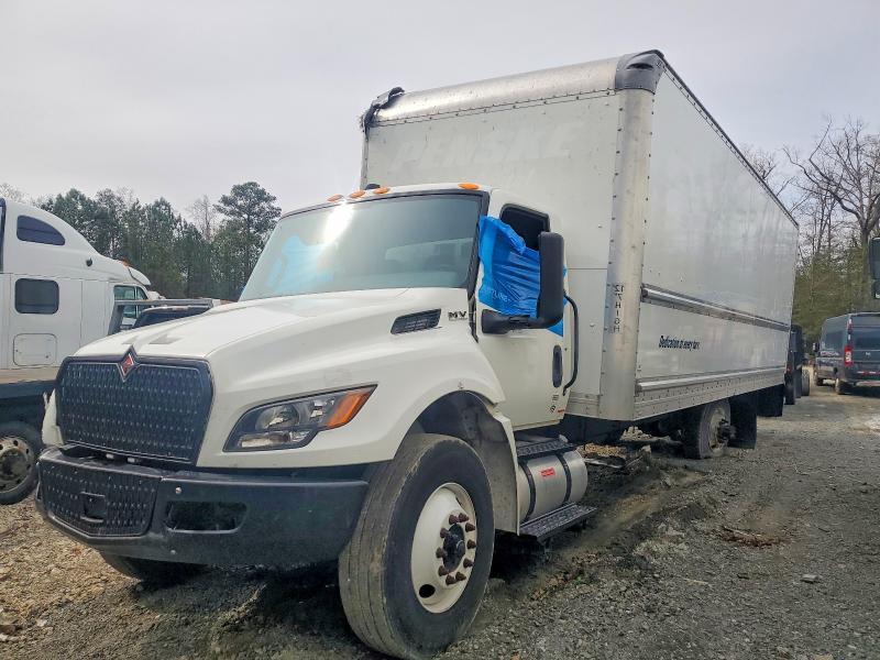 2023 International Mv607 box Truck