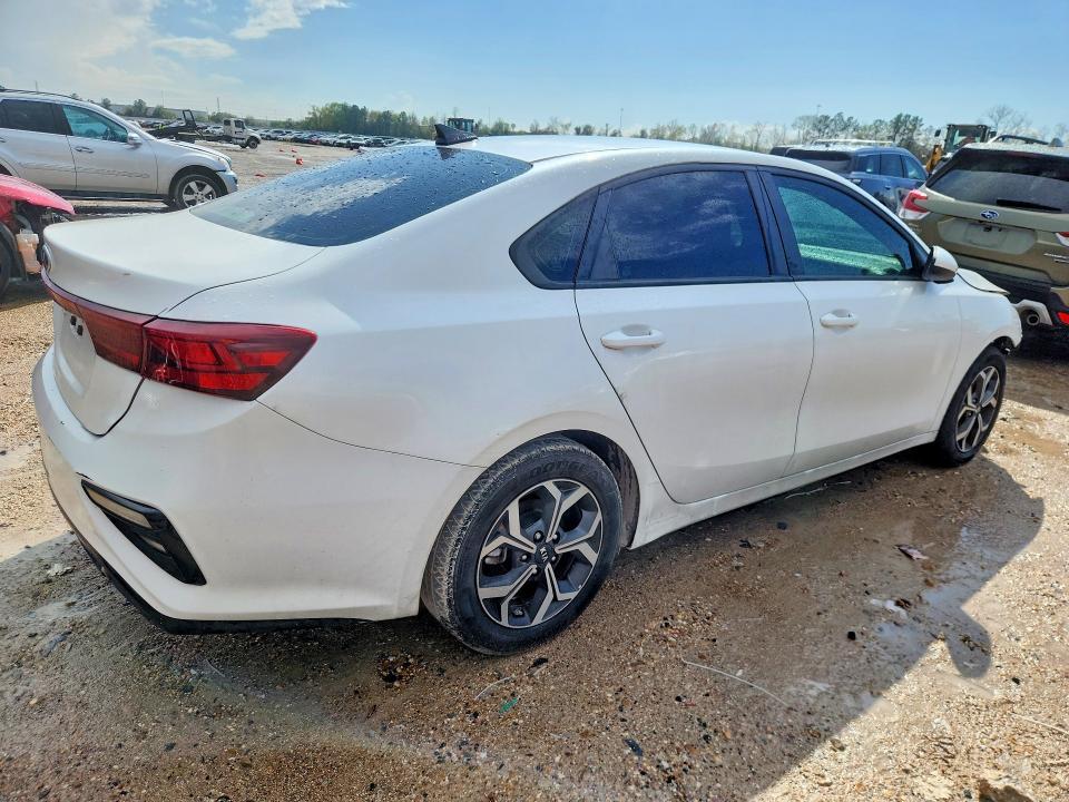 2021 KIA Forte lxs
