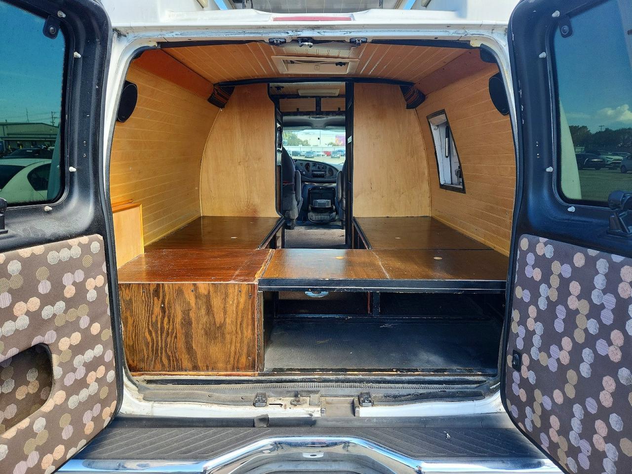 2008 Ford E350 Utility / Service Van