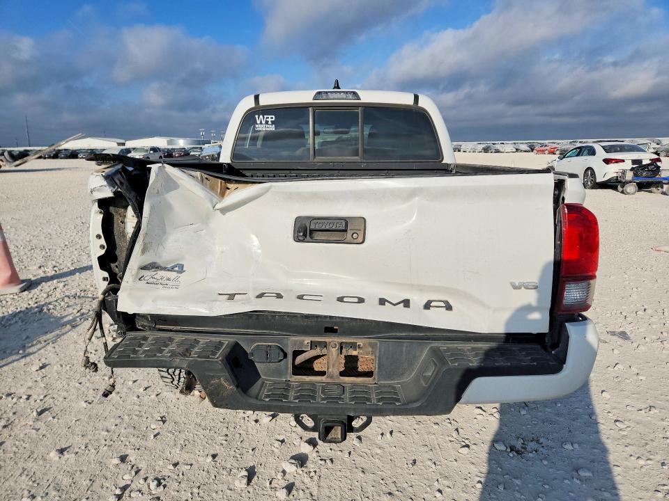 2022 Toyota Tacoma SR V6