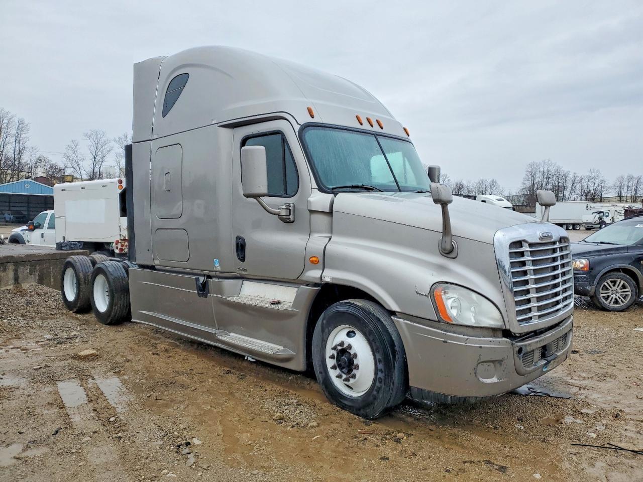 2014 Freigliner 2014 Freightliner Cascadia Semi Truck