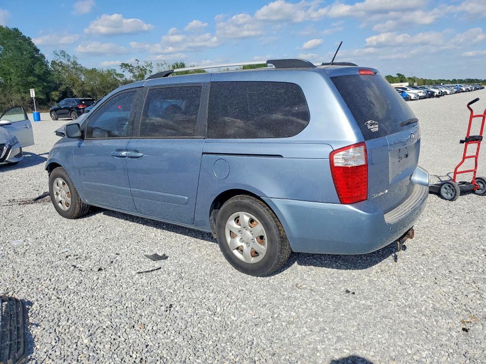 2010 KIA Sedona Base