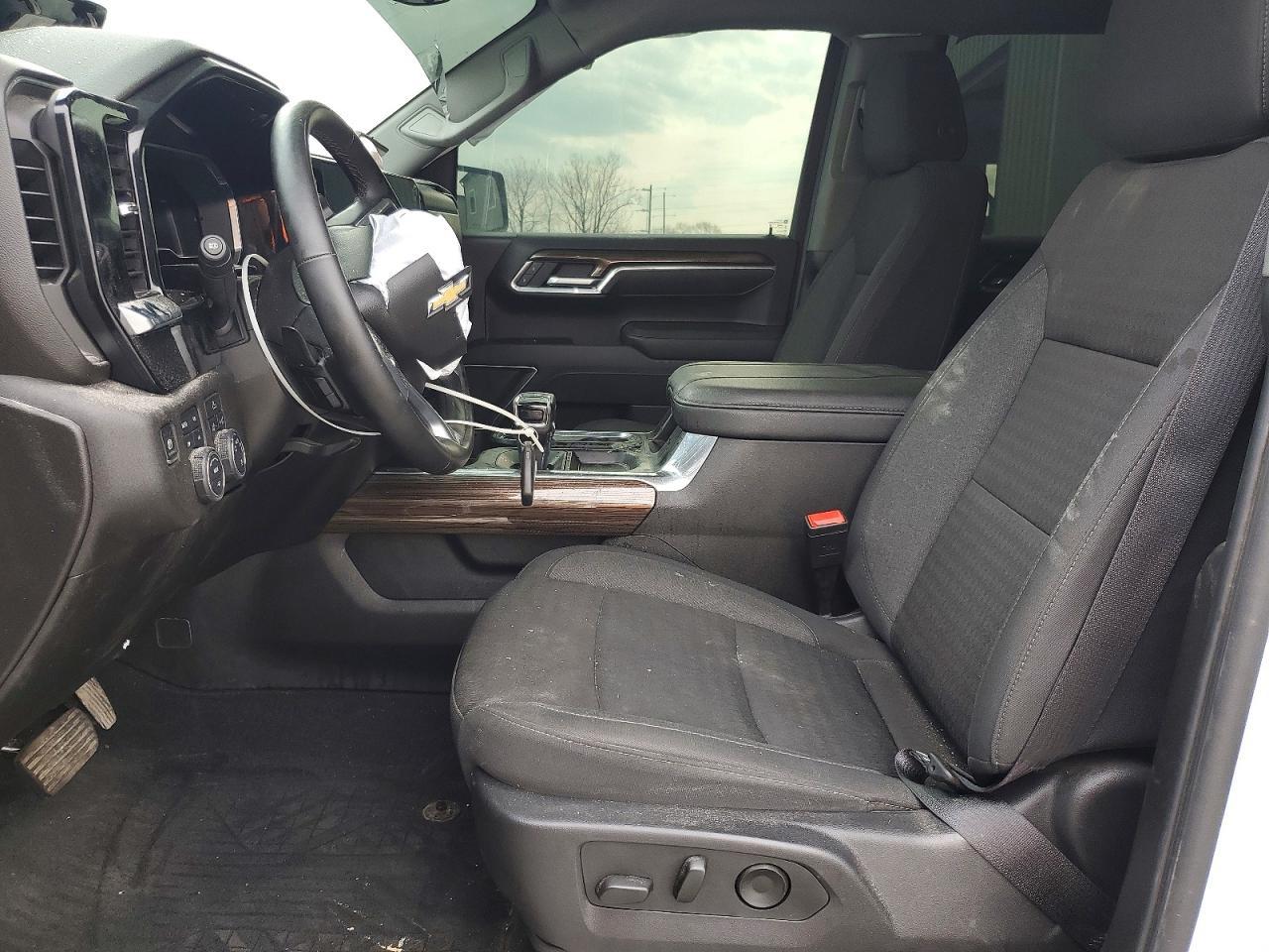 2025 Chevrolet Silverado K1500 LT