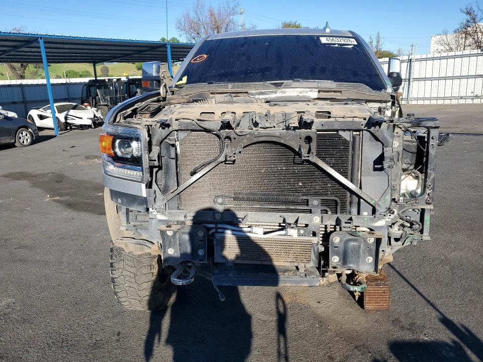 2018 GMC Sierra K2500 Denali