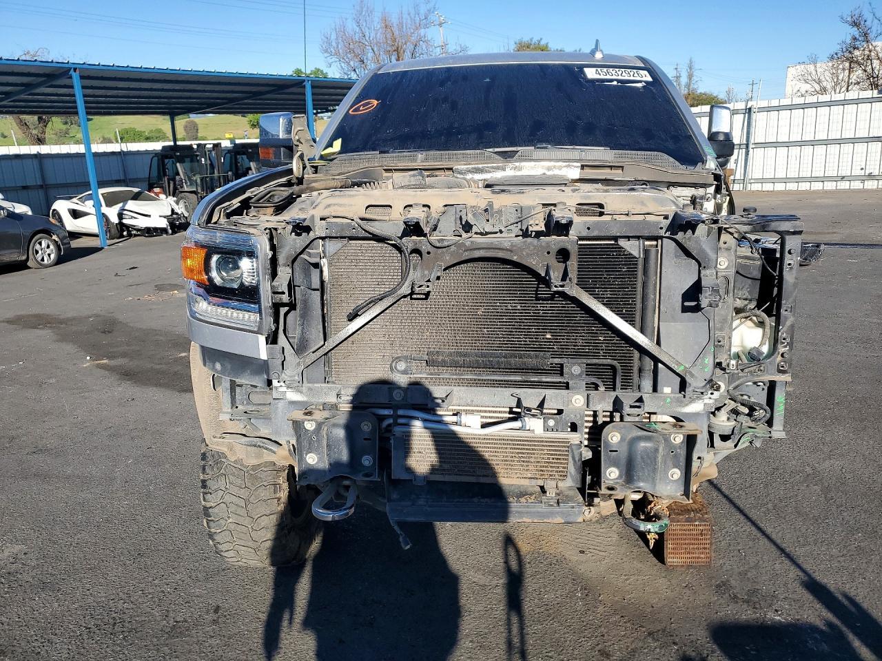2018 GMC Sierra K2500 Denali