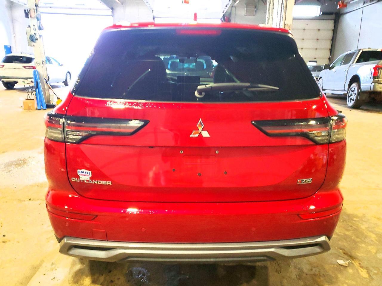 2025 Mitsubishi Outlander se