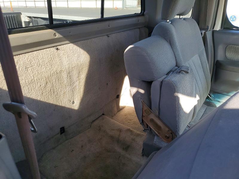 1999 Nissan Frontier XE