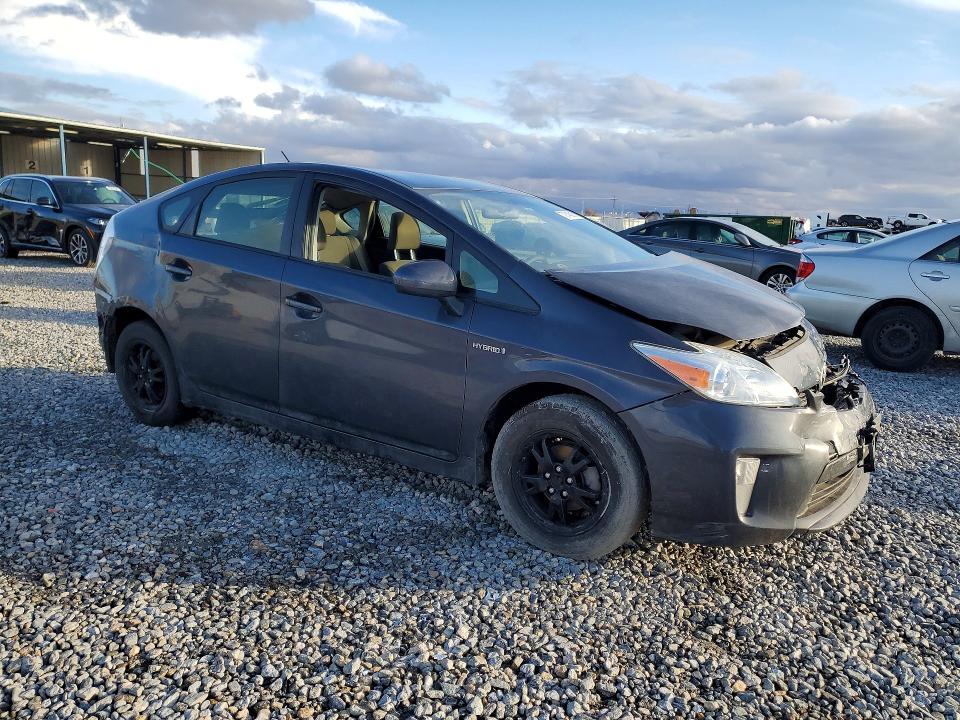 2015 Toyota Prius two