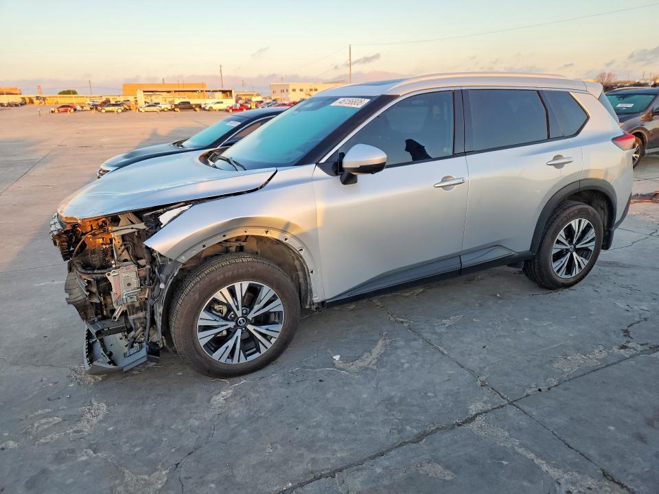 2021 Nissan Rogue sv