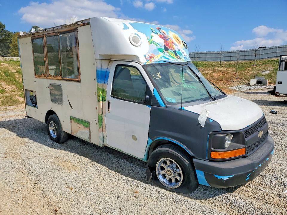 2013 Chev Express G3500