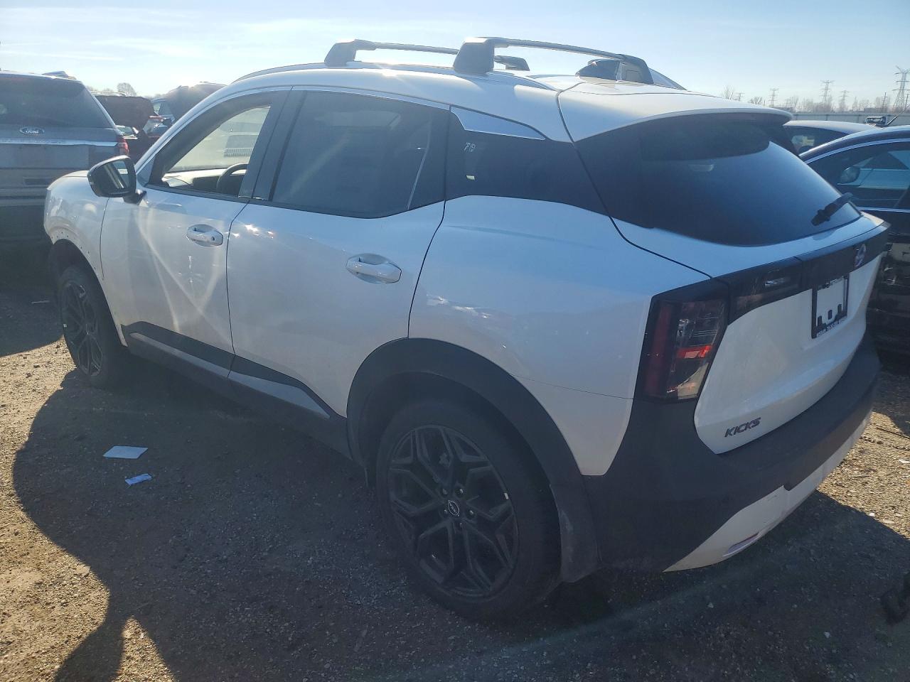 2026 Nissan Kicks sr