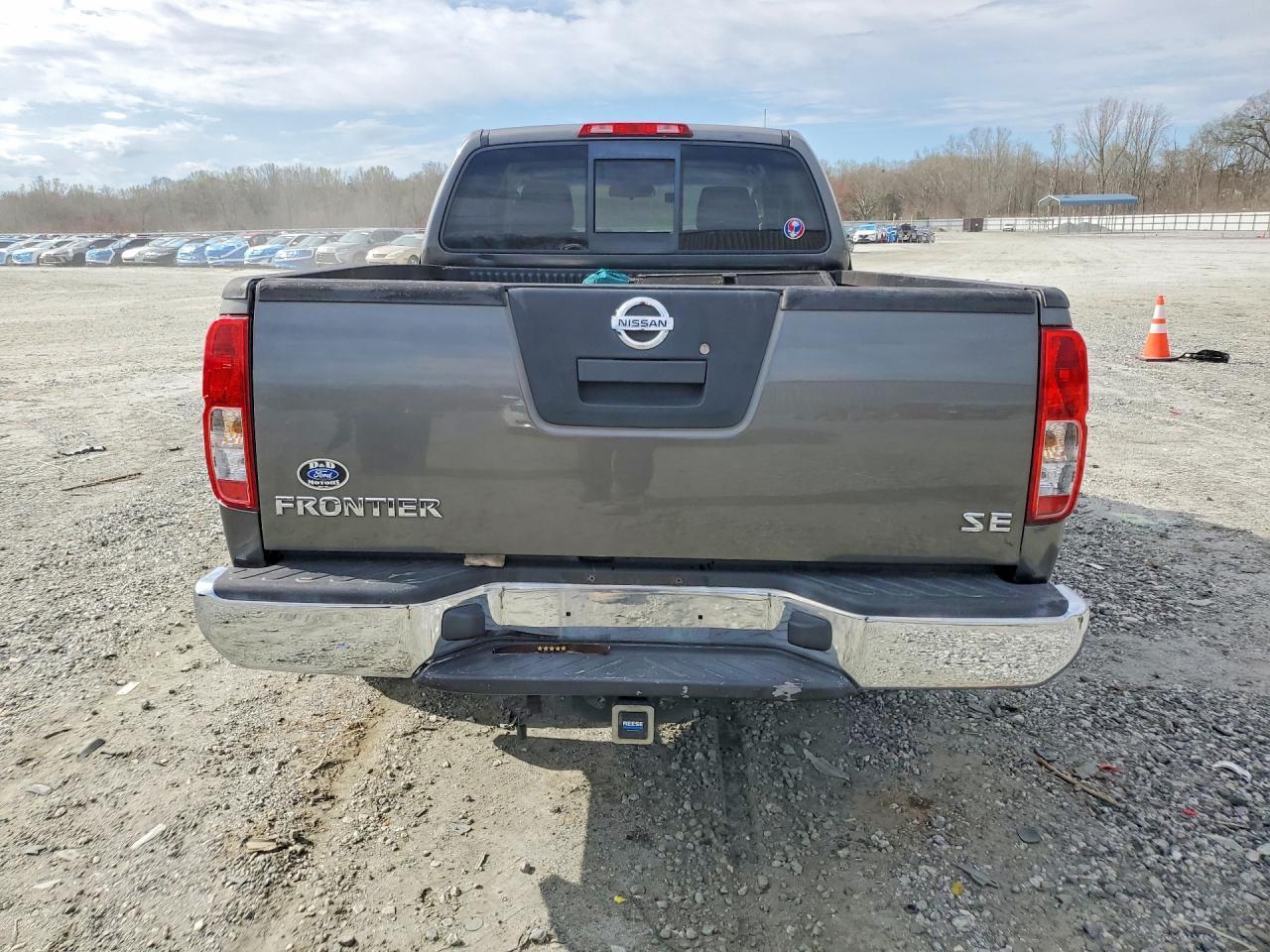 2005 Nissan Frontier SE