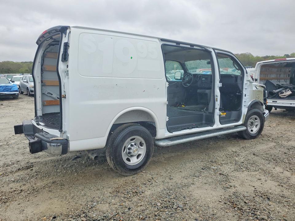 2025 Chev Express G2500