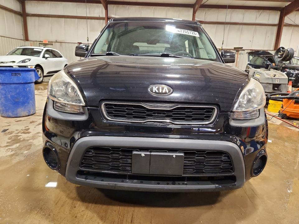 2013 KIA Soul Base