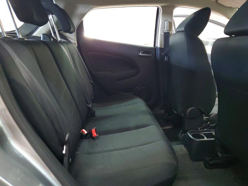 2014 Mazda 2 Sport