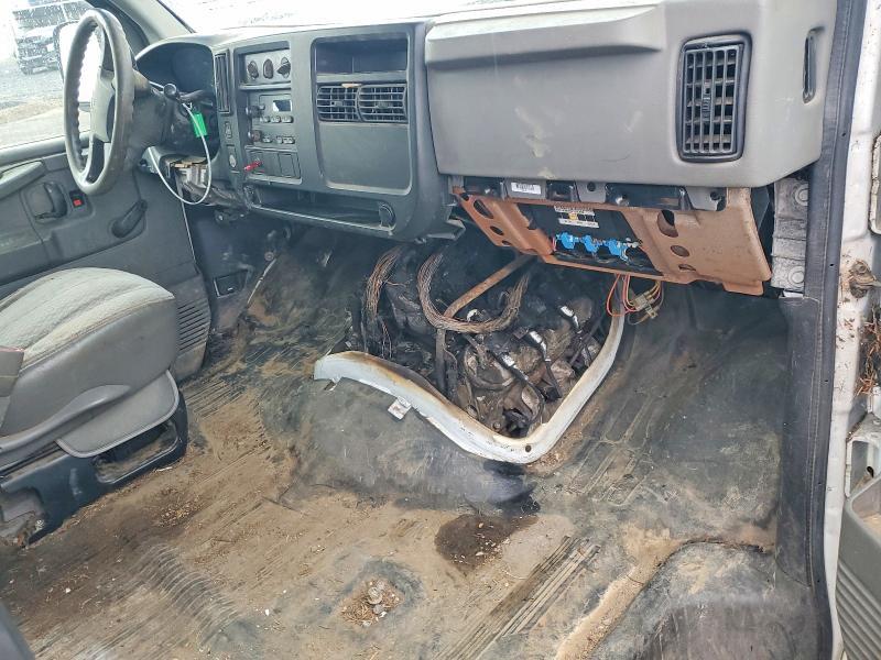 2006 Chev Rolet Express 3500 Delivery van