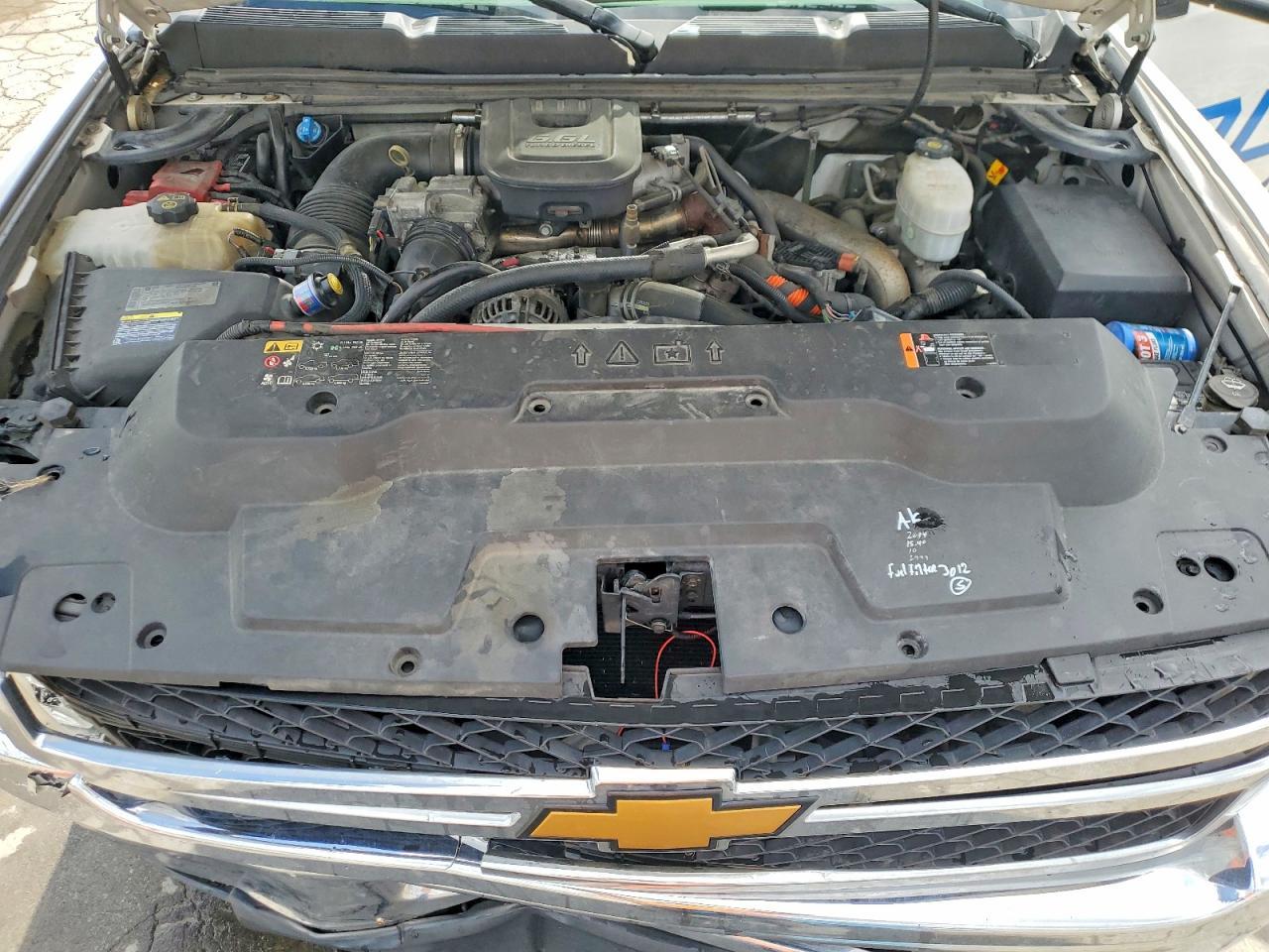 2014 Chevrolet Silverado Flatbed Truck