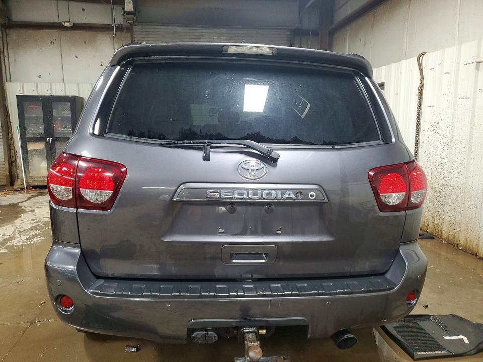 2018 Toyota Sequoia SR5