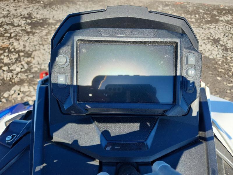 2023 Polari 850 Indy Adventure 137