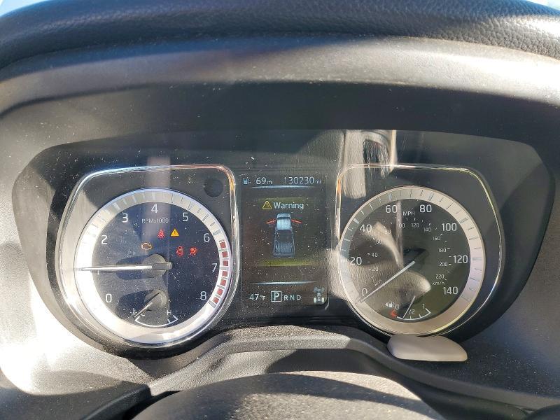 2017 Nissan Titan sv