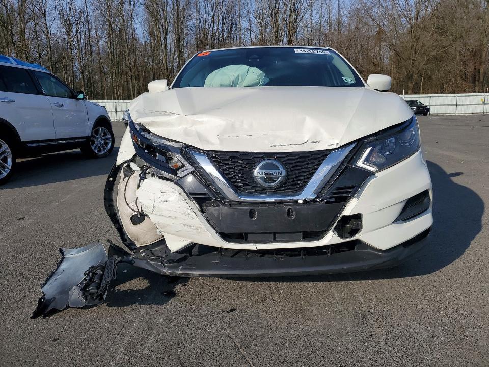 2022 Nissan Rogue Sport s