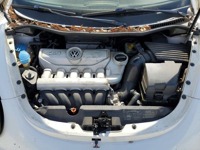 2010 Volkswagen New Beetle