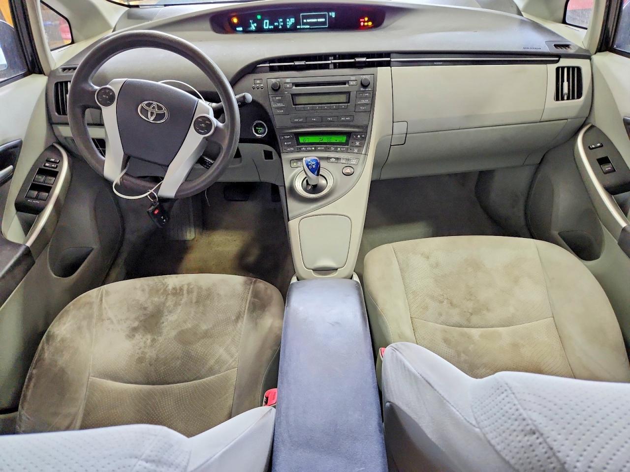 2010 Toyota Prius ii