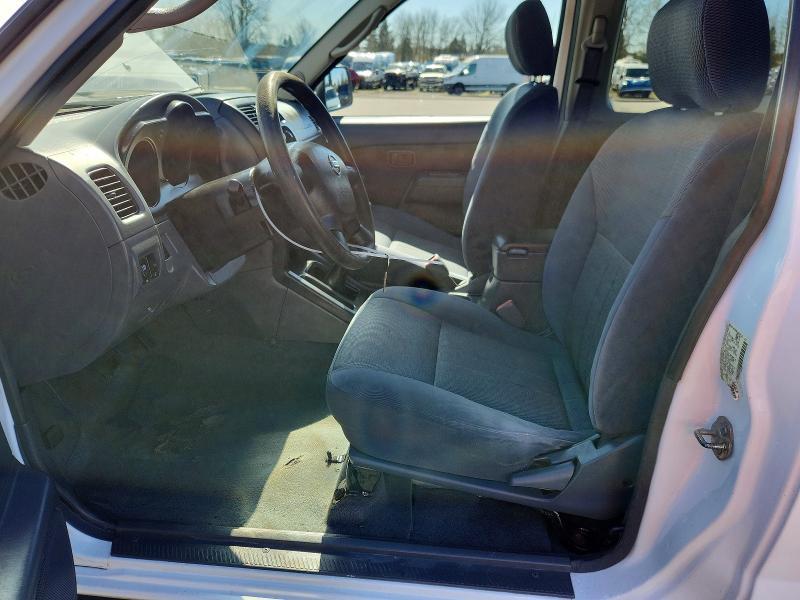 2002 Nissan Frontier Standard
