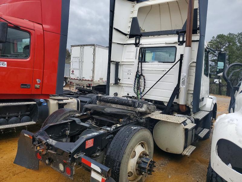 2017 Volvo VNL Semi Truck