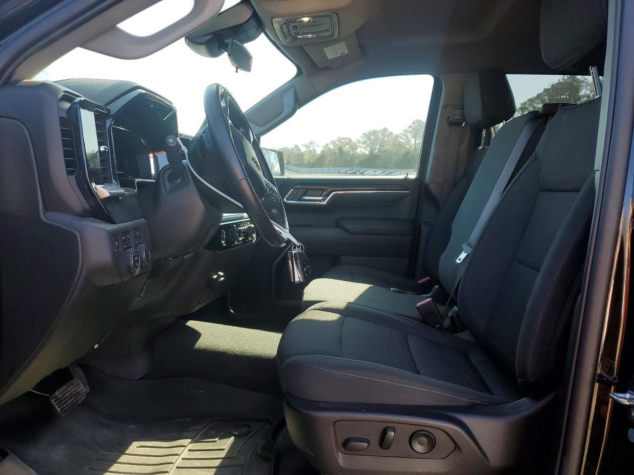 2022 Chevrolet Silverado K1500 RST