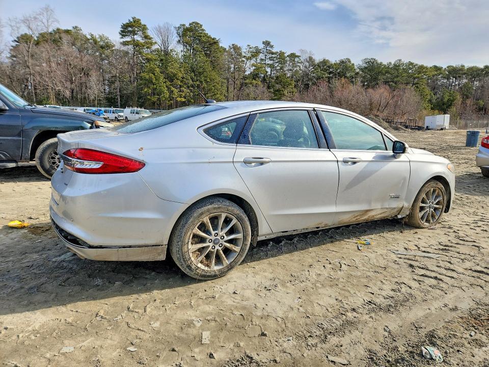 2017 Ford Fusion se Phev