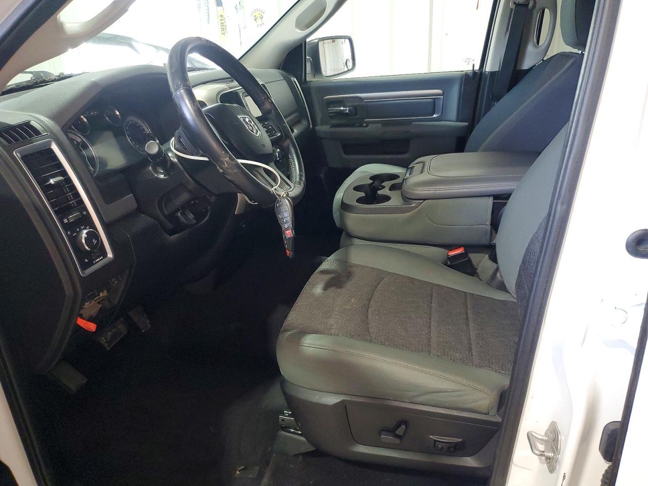 2015 Dodge RAM 1500 SLT