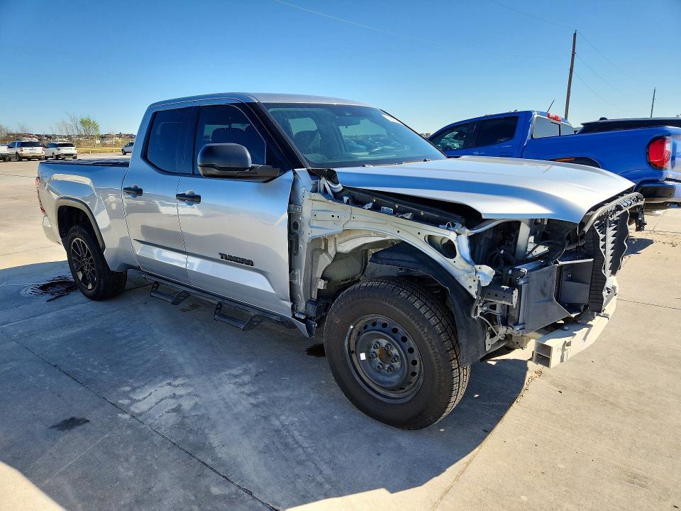 2022 Toyota Tundra SR5
