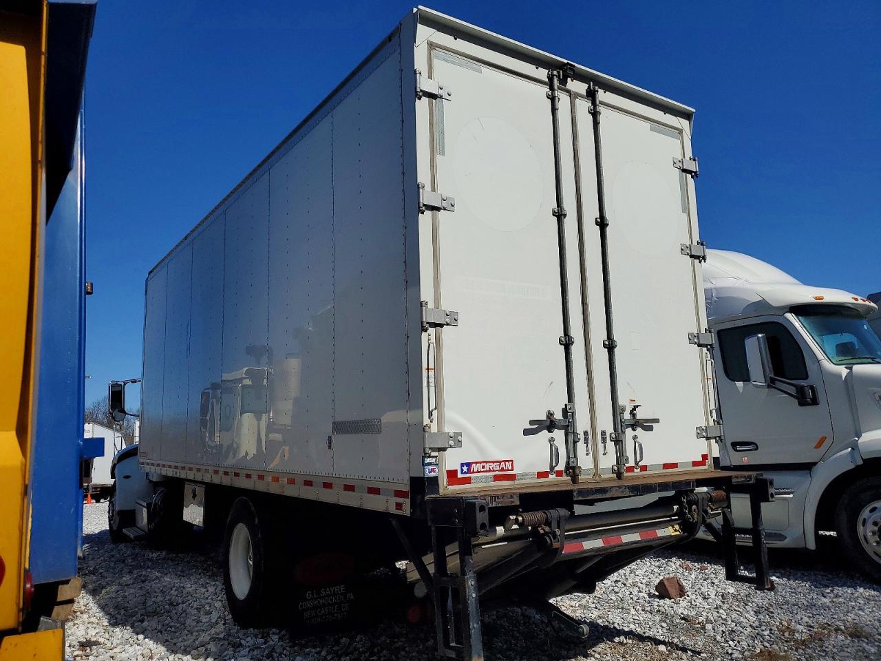 2022 Peterbilt 2022  337-BOX Truck