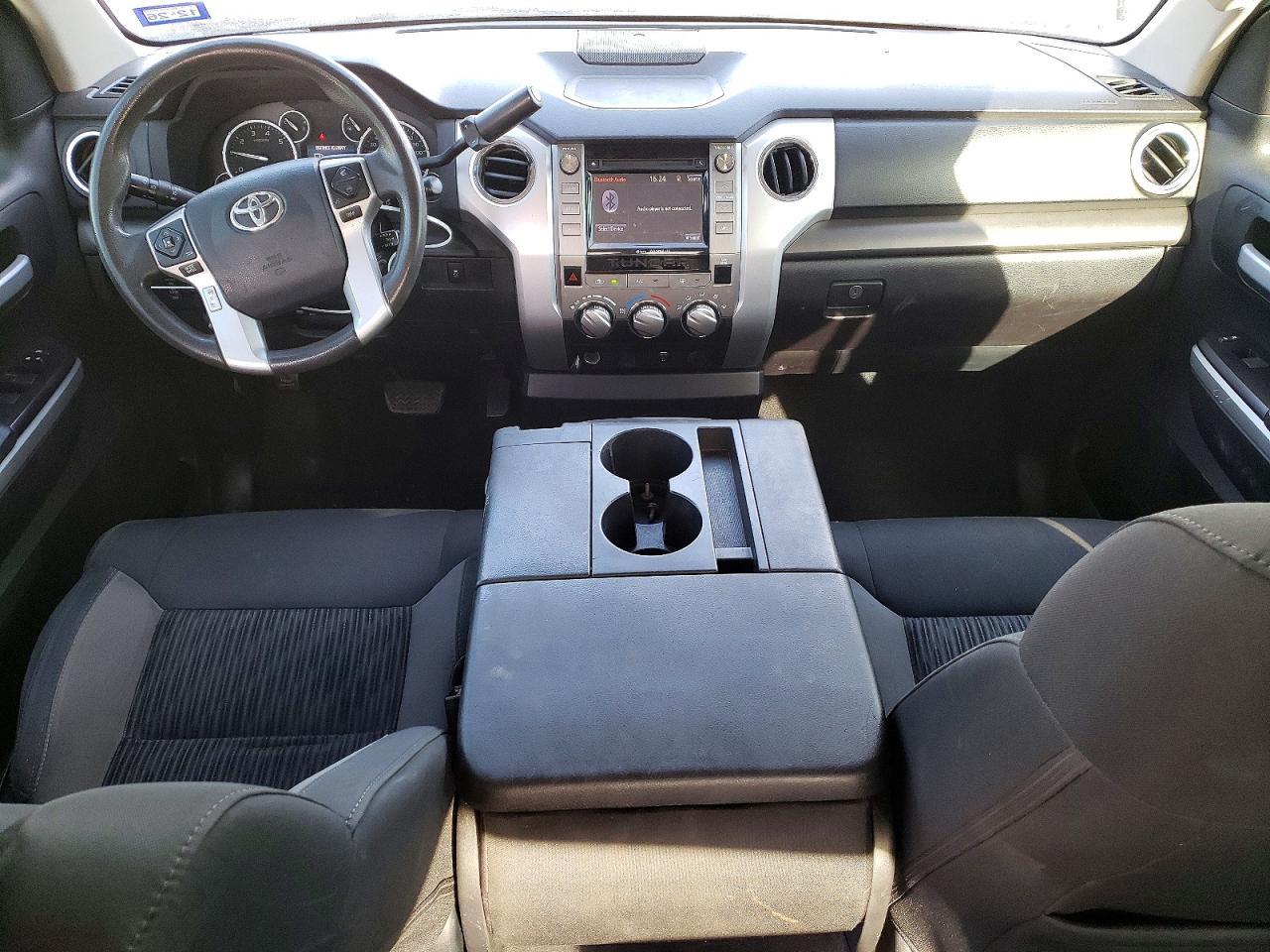 2015 Toyota Tundra SR5