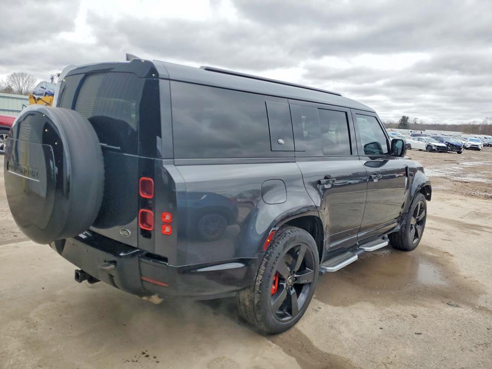 2023 Land Rover Defender 130 X-dynamic se