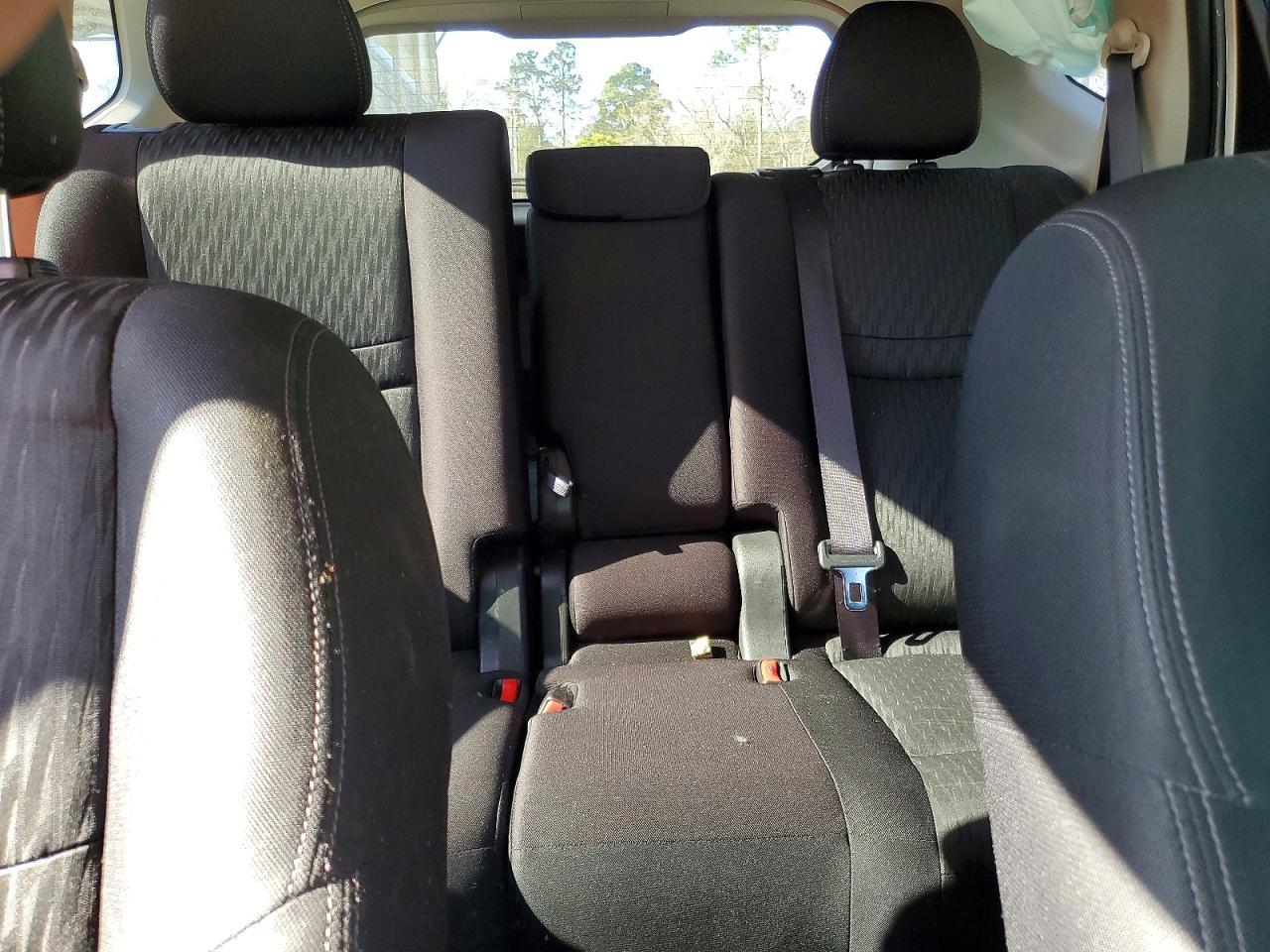 2017 Nissan Rogue sv